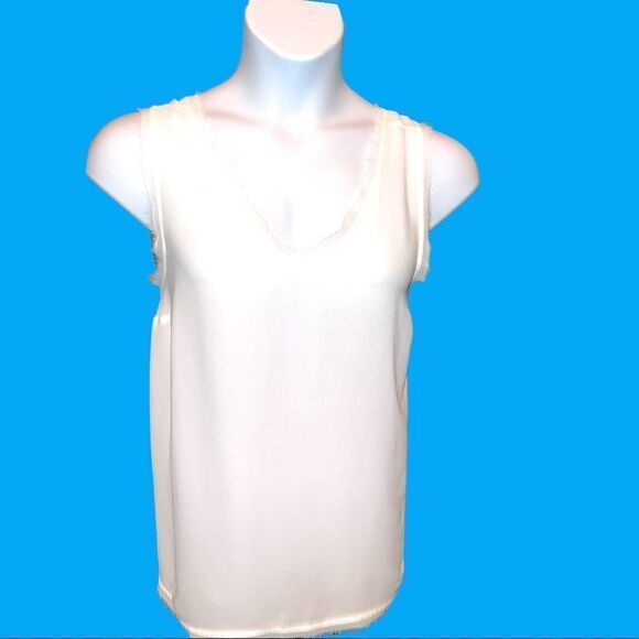 Torrid creamy white semi sheer sleeveless top with soft lace edges! - Picture 3 of 6